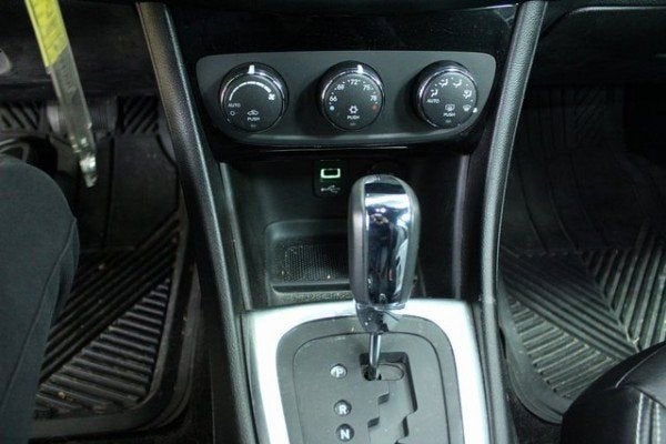 2014 Chrysler 200 Limited