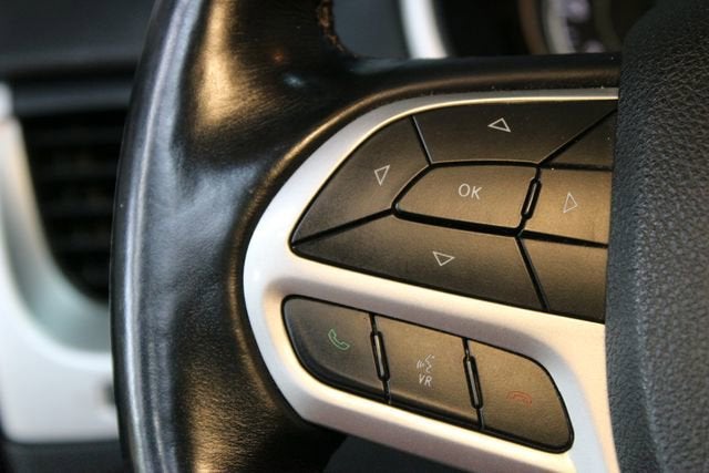 2017 Jeep Cherokee L Plus Pkg