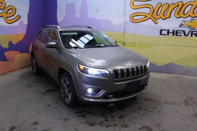 2019 Jeep Cherokee Overland