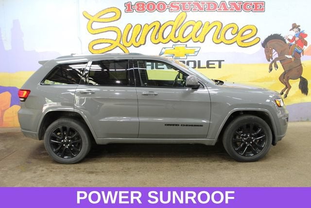 2020 Jeep Grand Cherokee Laredo