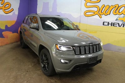 2020 Jeep Grand Cherokee Laredo