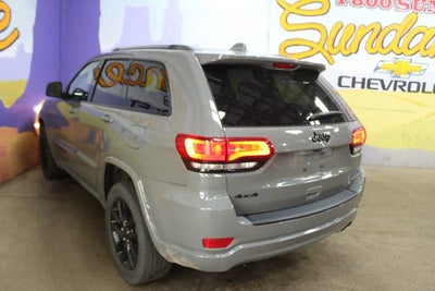 2020 Jeep Grand Cherokee Laredo