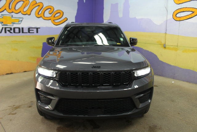 2023 Jeep Grand Cherokee Altitude 4x4