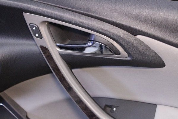 2016 Buick Verano Convenience 1