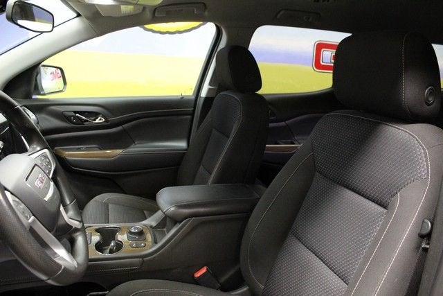 2022 GMC Acadia SLE
