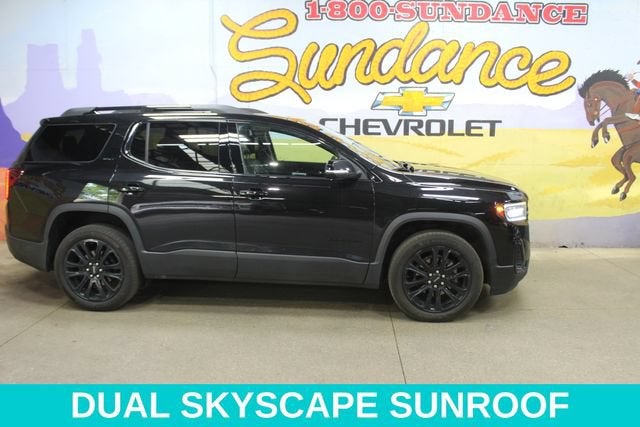 2023 GMC Acadia SLT