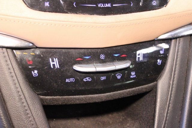 2017 Cadillac XT5 Platinum AWD