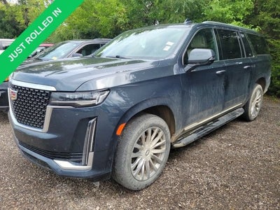 2022 Cadillac Escalade ESV Premium Luxury