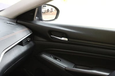 2022 Nissan Altima SR FWD