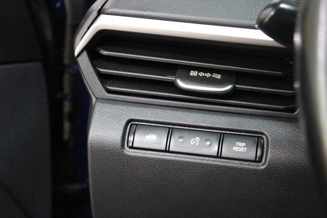 2022 Nissan Altima SR FWD