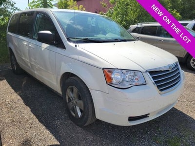 2010 Chrysler Town & Country LX