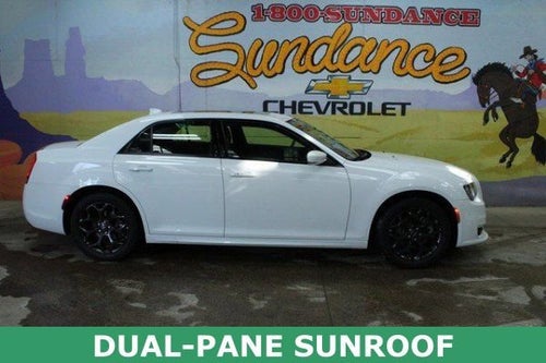 2023 Chrysler 300 Touring L