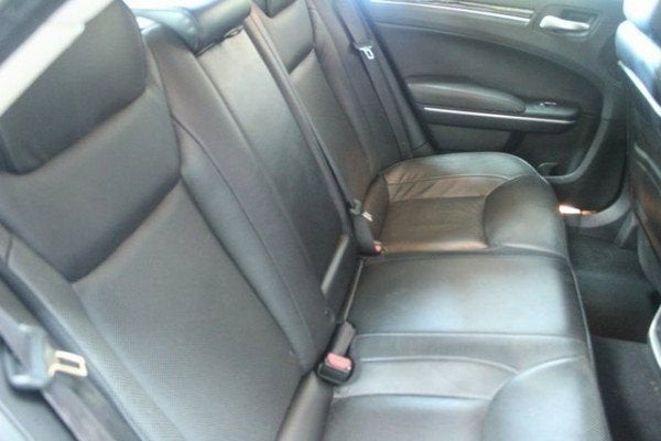 2023 Chrysler 300 Touring L