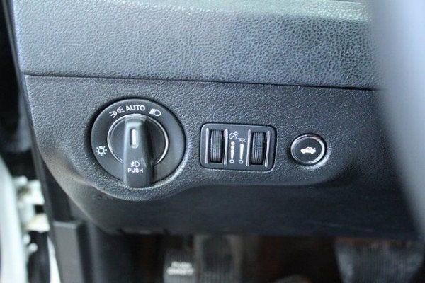 2023 Chrysler 300 Touring L