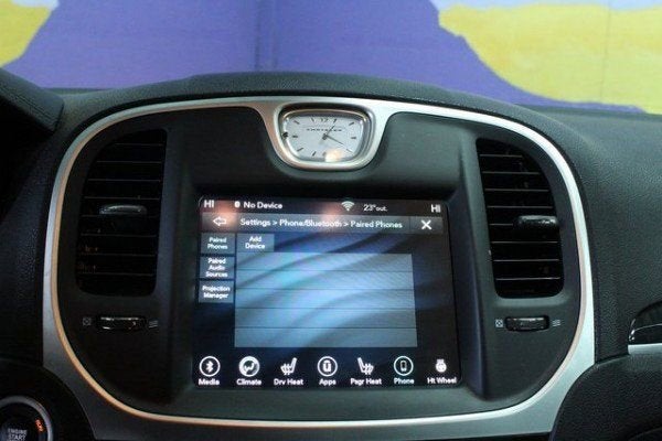 2023 Chrysler 300 Touring L