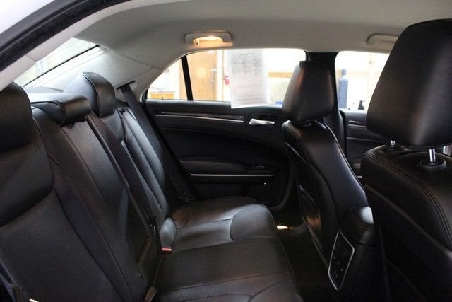2022 Chrysler 300 Touring L