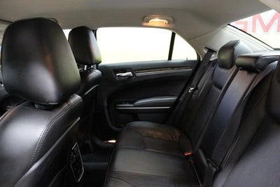 2022 Chrysler 300 Touring L