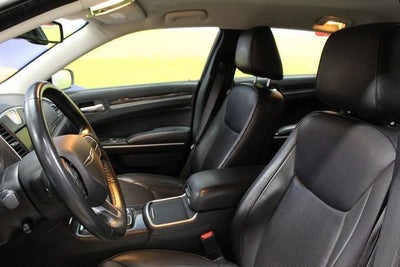 2022 Chrysler 300 Touring L