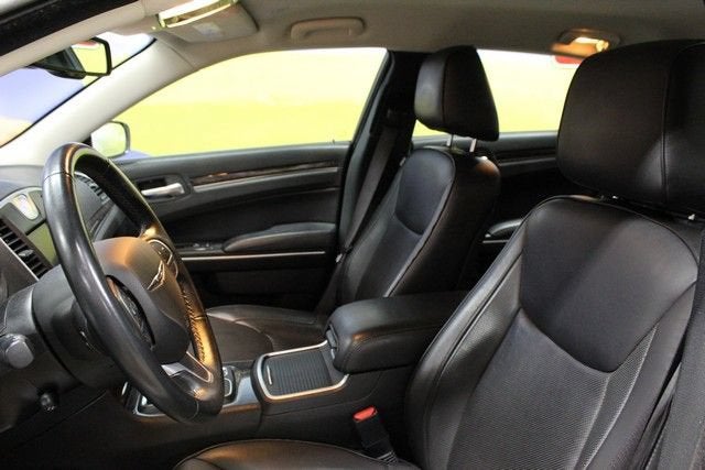 2022 Chrysler 300 Touring L