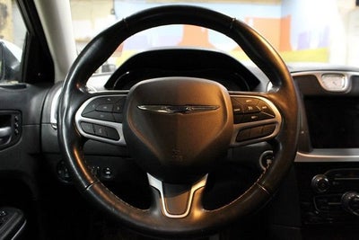2022 Chrysler 300 Touring L