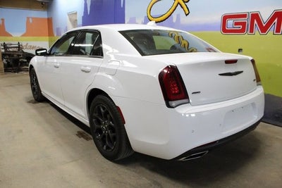 2022 Chrysler 300 Touring L