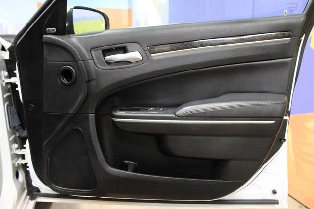 2022 Chrysler 300 Touring L