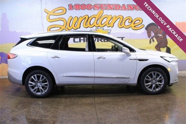 2022 Buick Enclave Essence