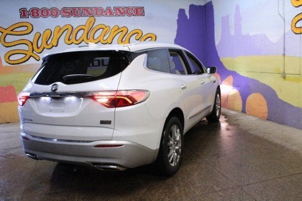 2022 Buick Enclave Essence