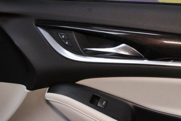 2022 Buick Enclave Essence