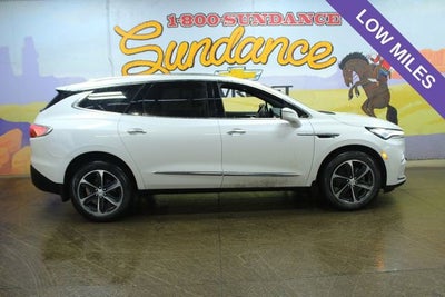 2022 Buick Enclave Essence