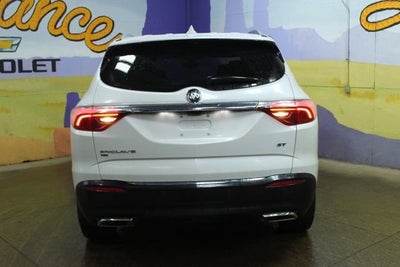 2022 Buick Enclave Essence