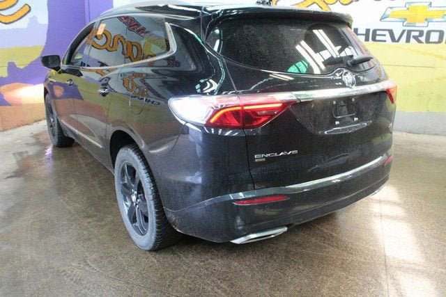 2023 Buick Enclave Essence