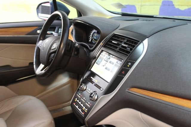2019 Lincoln MKC Select