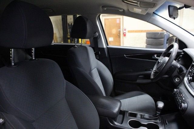2020 Kia Sorento LX V6