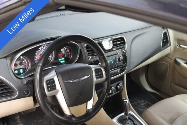 2012 Chrysler 200 Limited