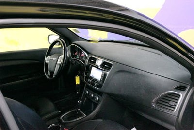 2012 Chrysler 200 Limited