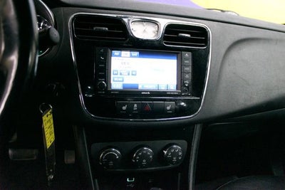 2012 Chrysler 200 Limited