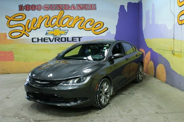 2016 Chrysler 200 S
