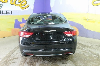 2016 Chrysler 200 C