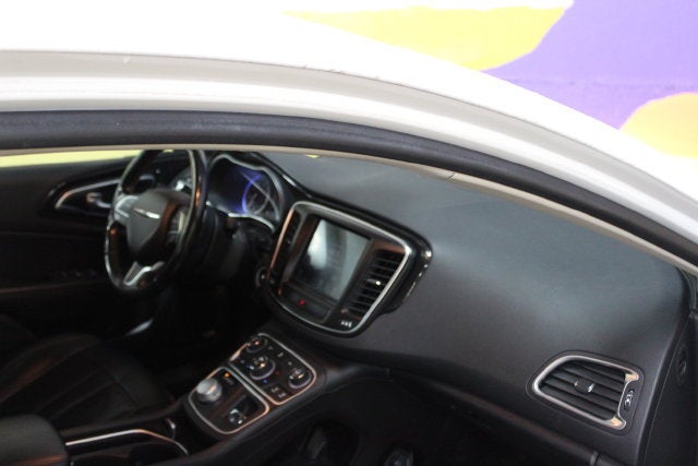 2016 Chrysler 200 C Platinum