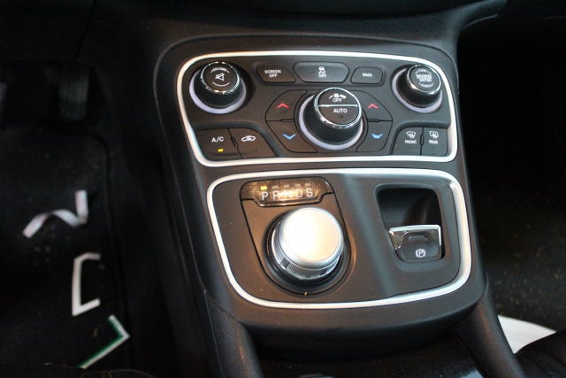 2016 Chrysler 200 C Platinum