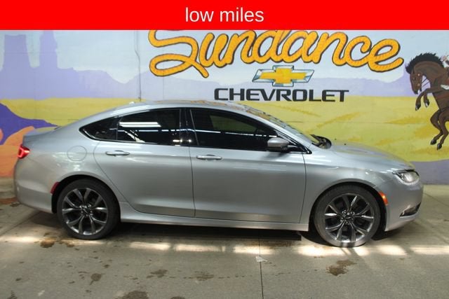 2015 Chrysler 200 S