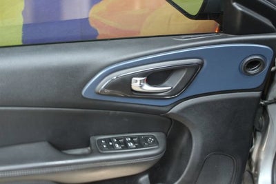 2015 Chrysler 200 S