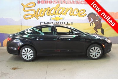 2016 Chrysler 200 LX