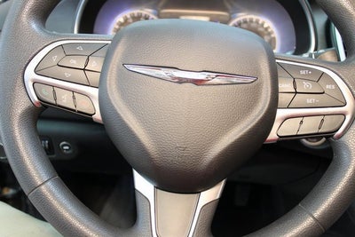 2016 Chrysler 200 LX