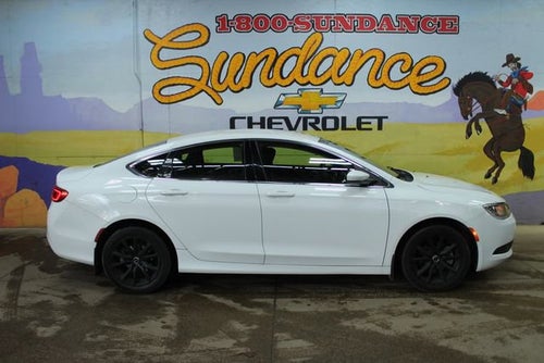 2016 Chrysler 200 LX