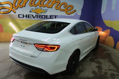 2016 Chrysler 200 LX