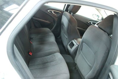 2016 Chrysler 200 LX