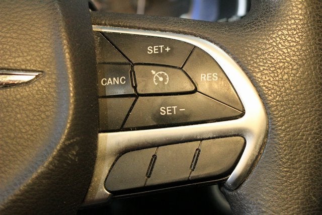 2016 Chrysler 200 LX