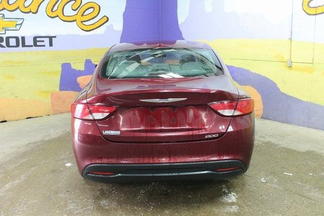 2016 Chrysler 200 LX